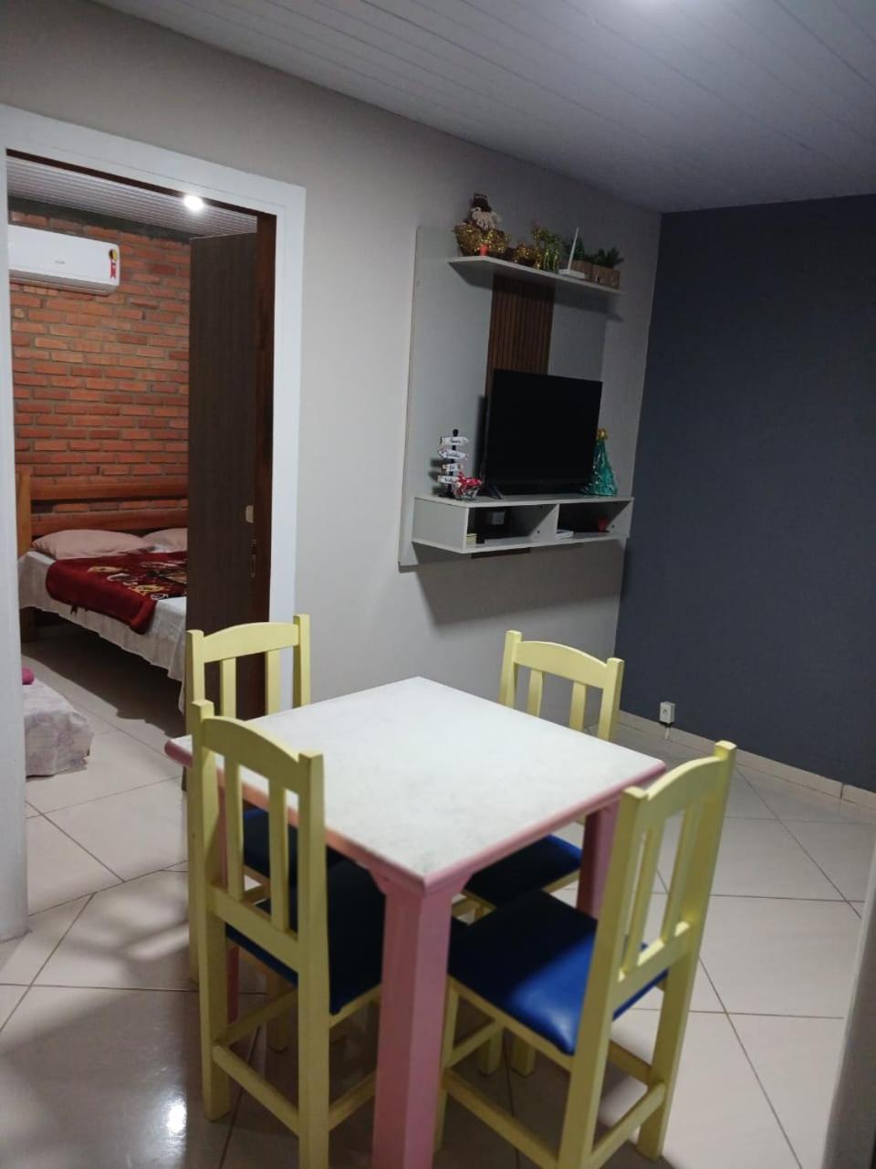 Casa Em Florianopolis, Rio Vermelho De 2 Quartos Bem Localizada *
