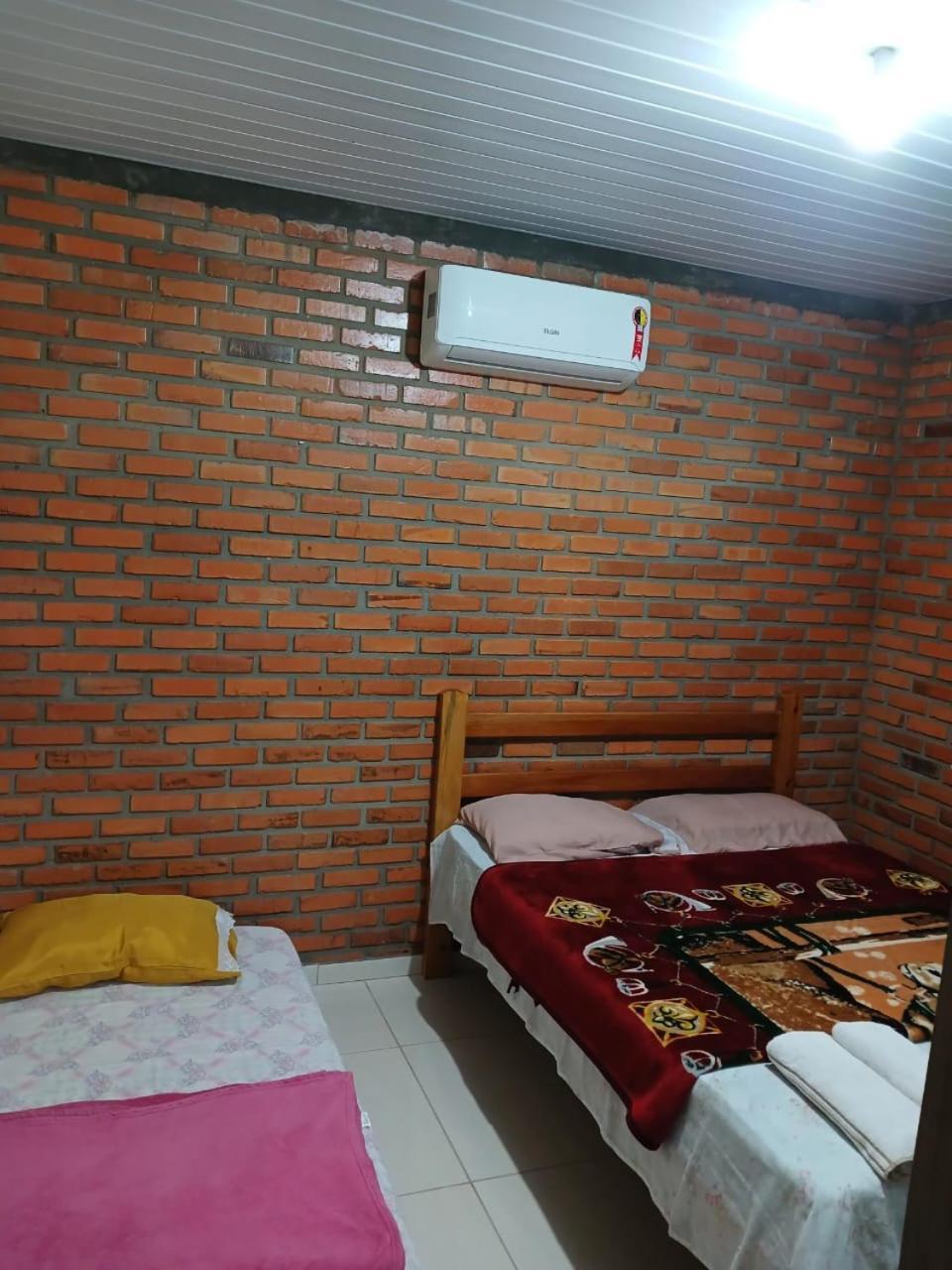 Casa Em Florianopolis, Rio Vermelho De 2 Quartos Bem Localizada * Florianopolis